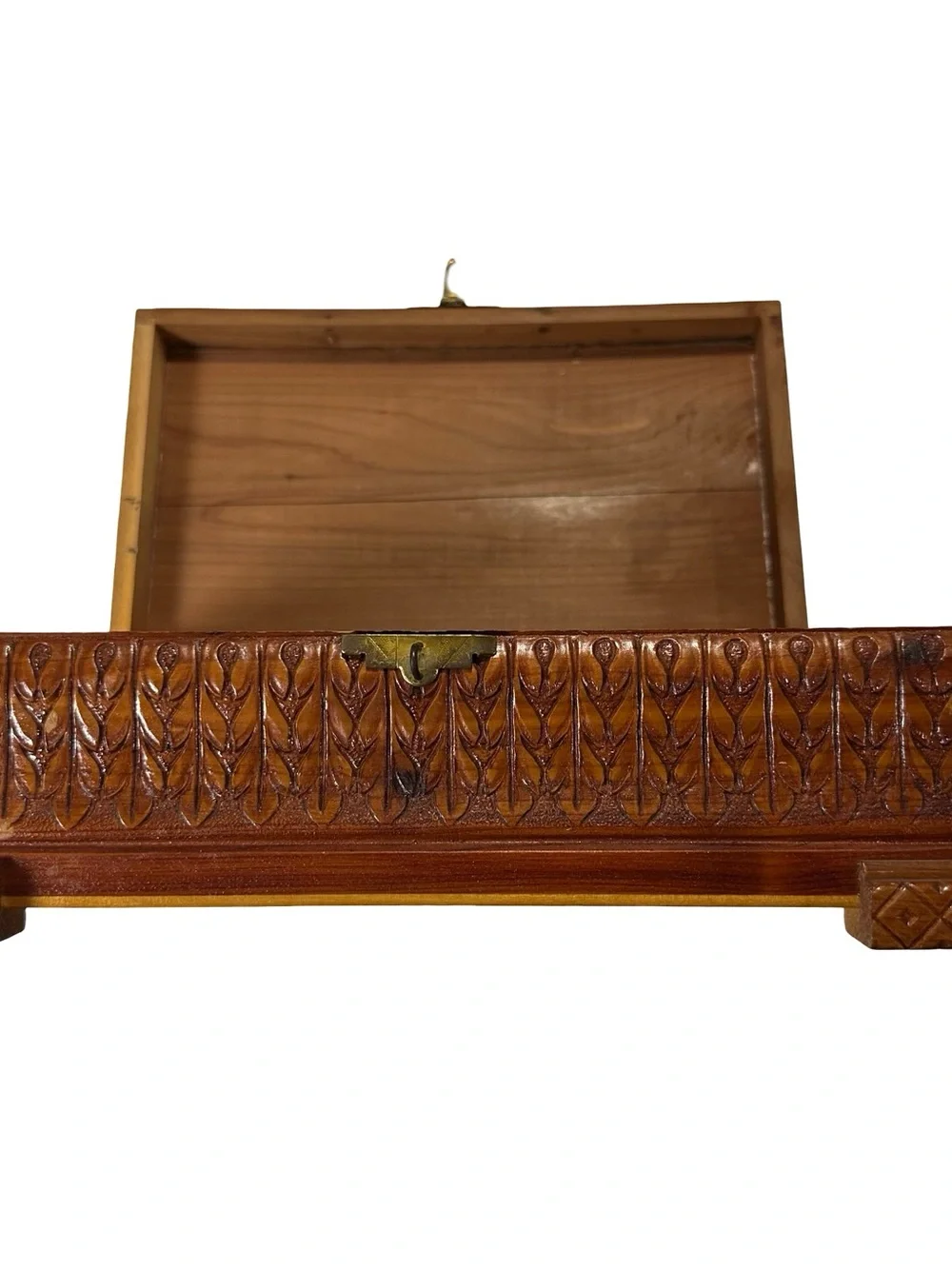 Vtg Carved Wood Trinket Keepsake Box Diamond Cottage Lithograph Inset Flaw Folk